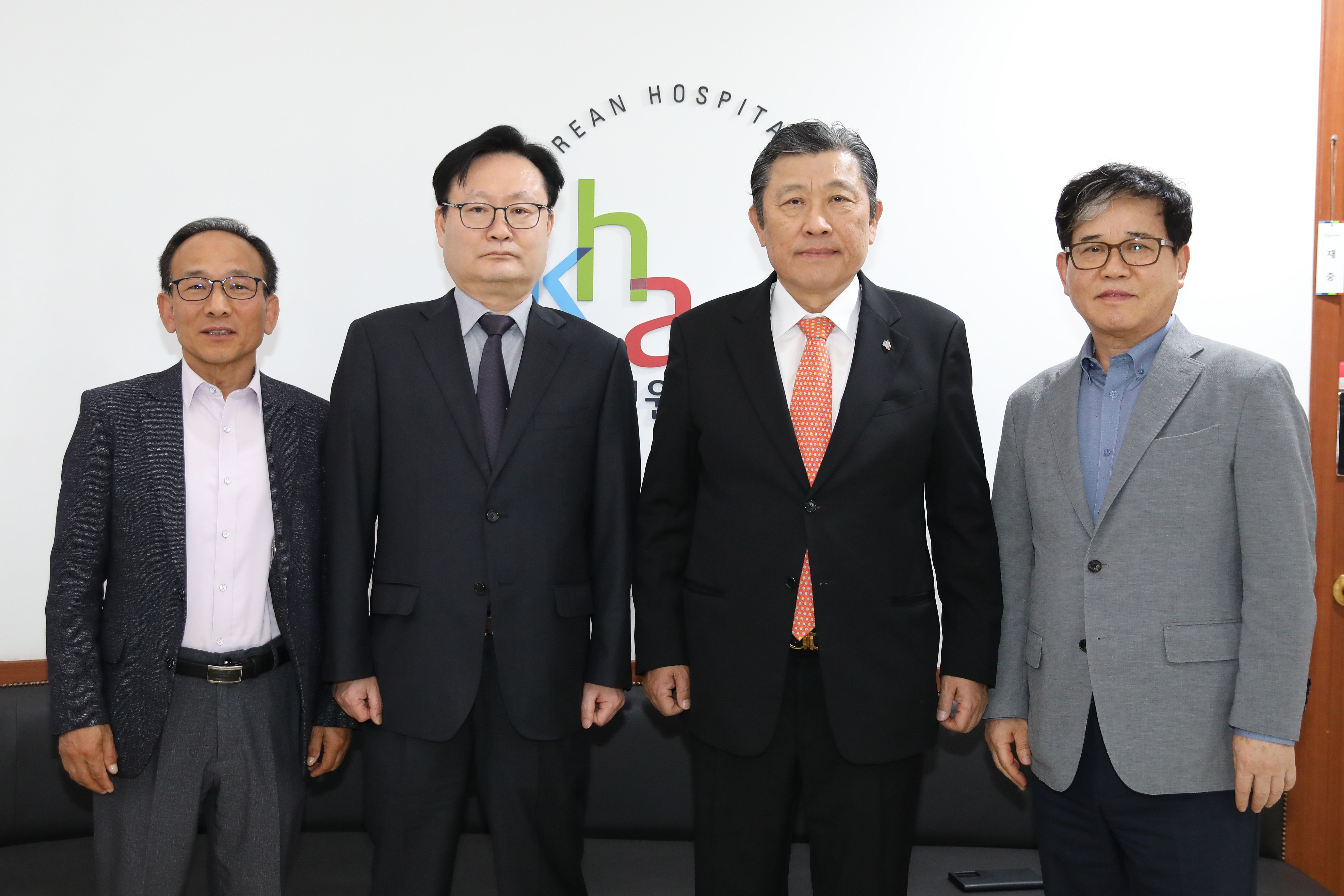 대한요양병원협회 제12대 임선재 회장, 이필순 대외협력위원장(온누리병원 이사장) 본회 내방 간담회 
