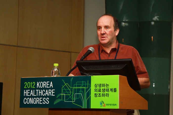 크기변환_메튜_홀트(헬스_2.0_공동_위원장,_미국).jpg